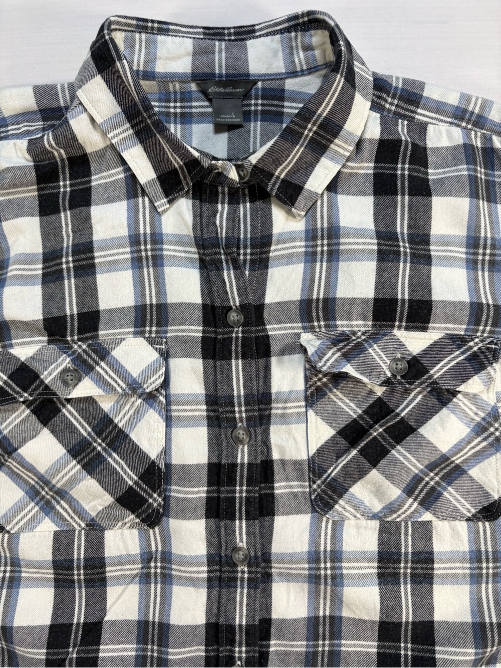 Eddie Bauer Womens Large Plaid Flannel Shirt Blue Black White Button Up L - Picture 1 of 9